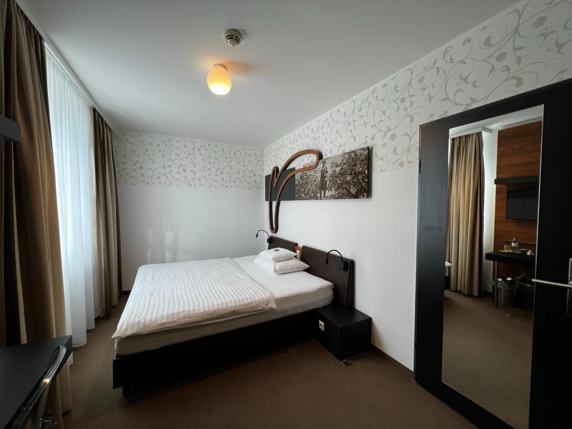H+ Hotel Ried Ried im Innkreis Bagian luar foto