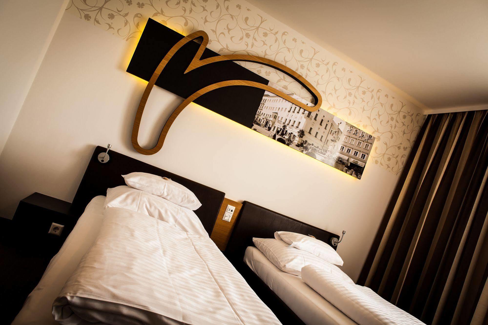 H+ Hotel Ried Ried im Innkreis Bagian luar foto